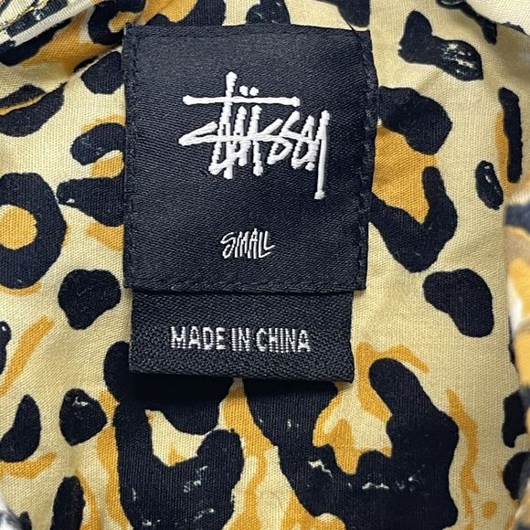 Stussy Shirt Men Small Short Sleeve Button Leopard Animal Print - Picture 11 of 16